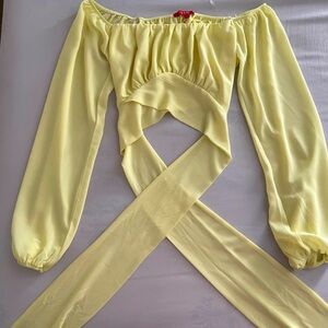 Guess yellow blouse! Lightly used! Pastel yellow. Size 2